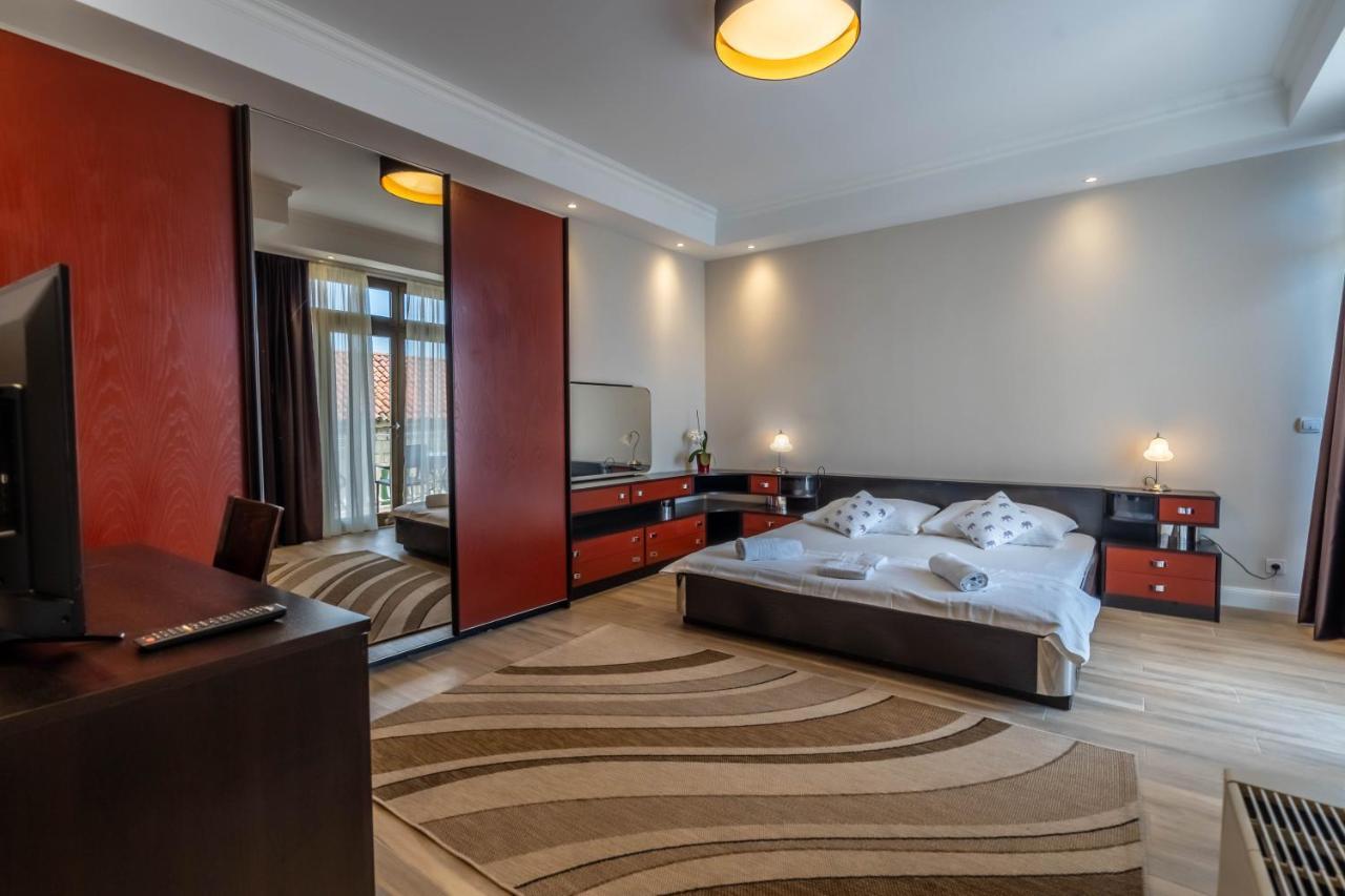 Pansion Epetium Hotell Stobreč Eksteriør bilde