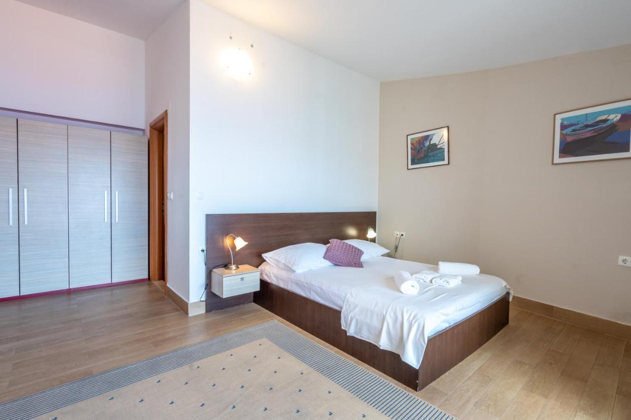 Pansion Epetium Hotell Stobreč Eksteriør bilde