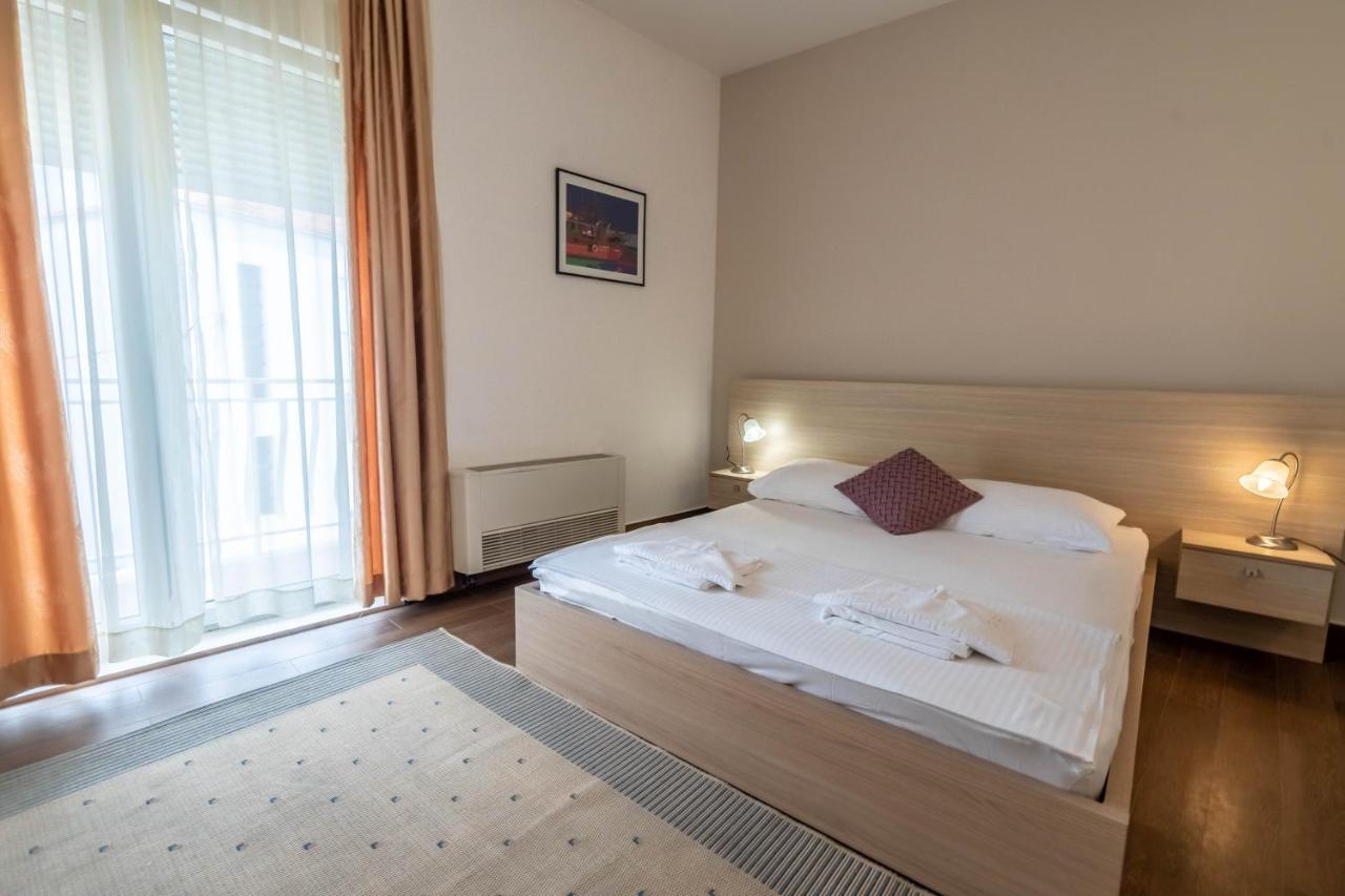 Pansion Epetium Hotell Stobreč Eksteriør bilde